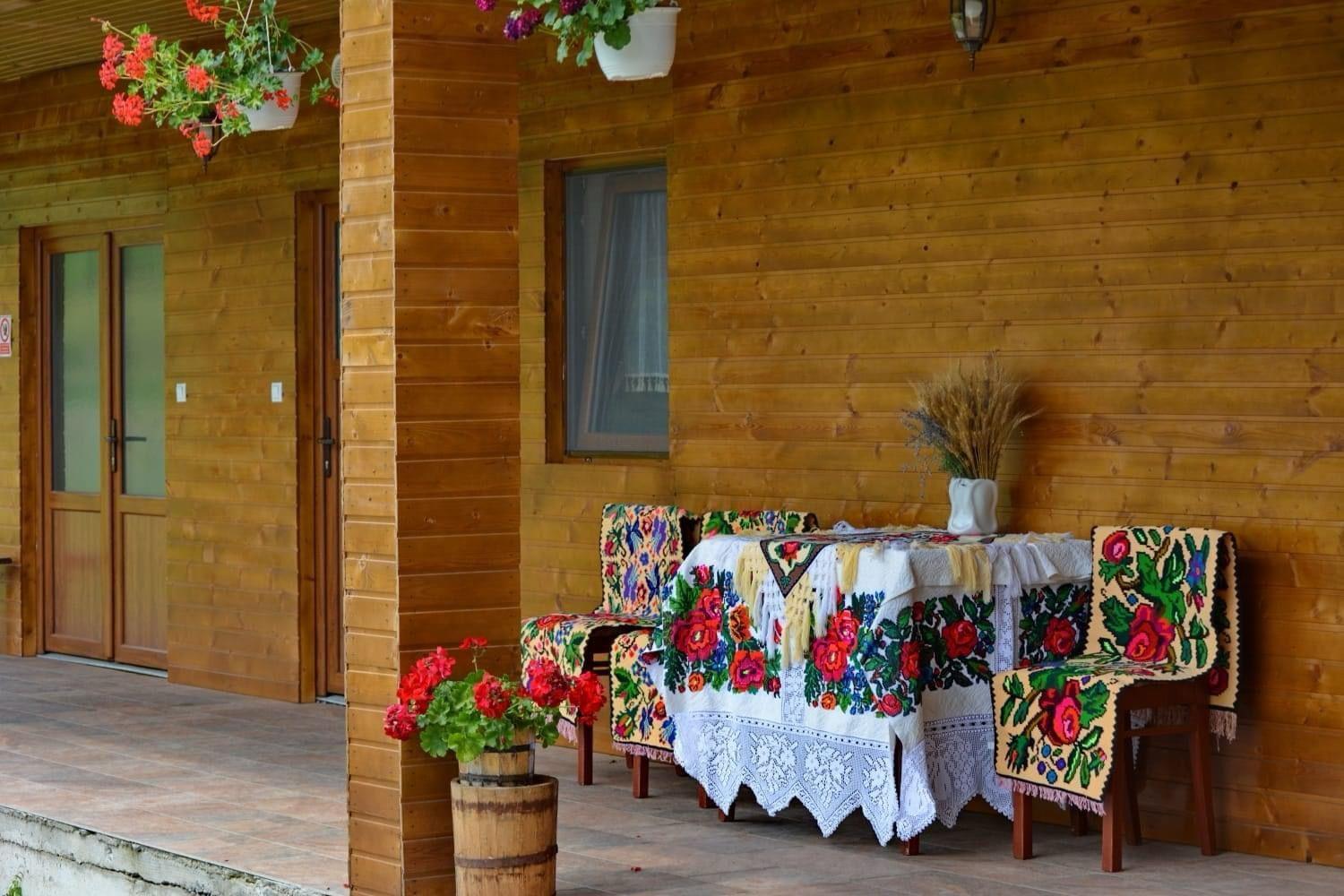Casa Vadeanu Otel Sighetu Marmaţiei Dış mekan fotoğraf