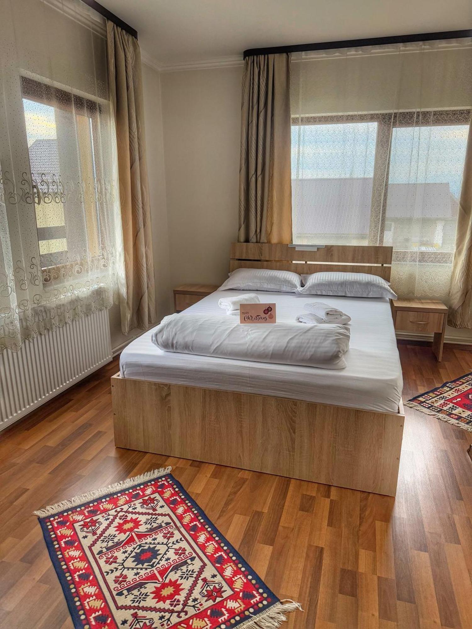 Casa Vadeanu Otel Sighetu Marmaţiei Dış mekan fotoğraf
