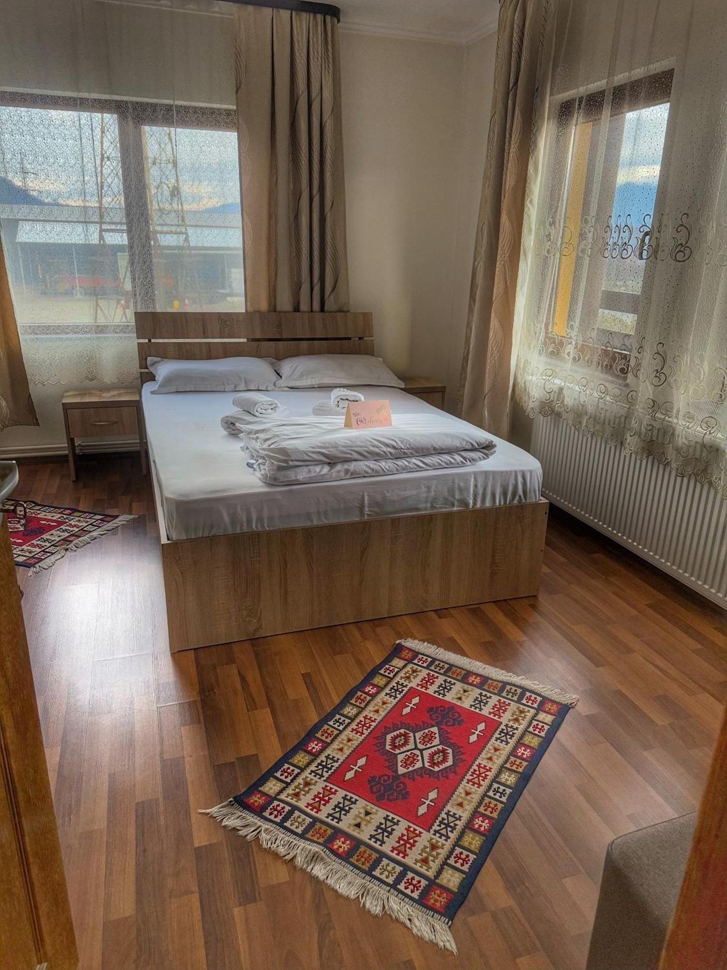 Casa Vadeanu Otel Sighetu Marmaţiei Dış mekan fotoğraf